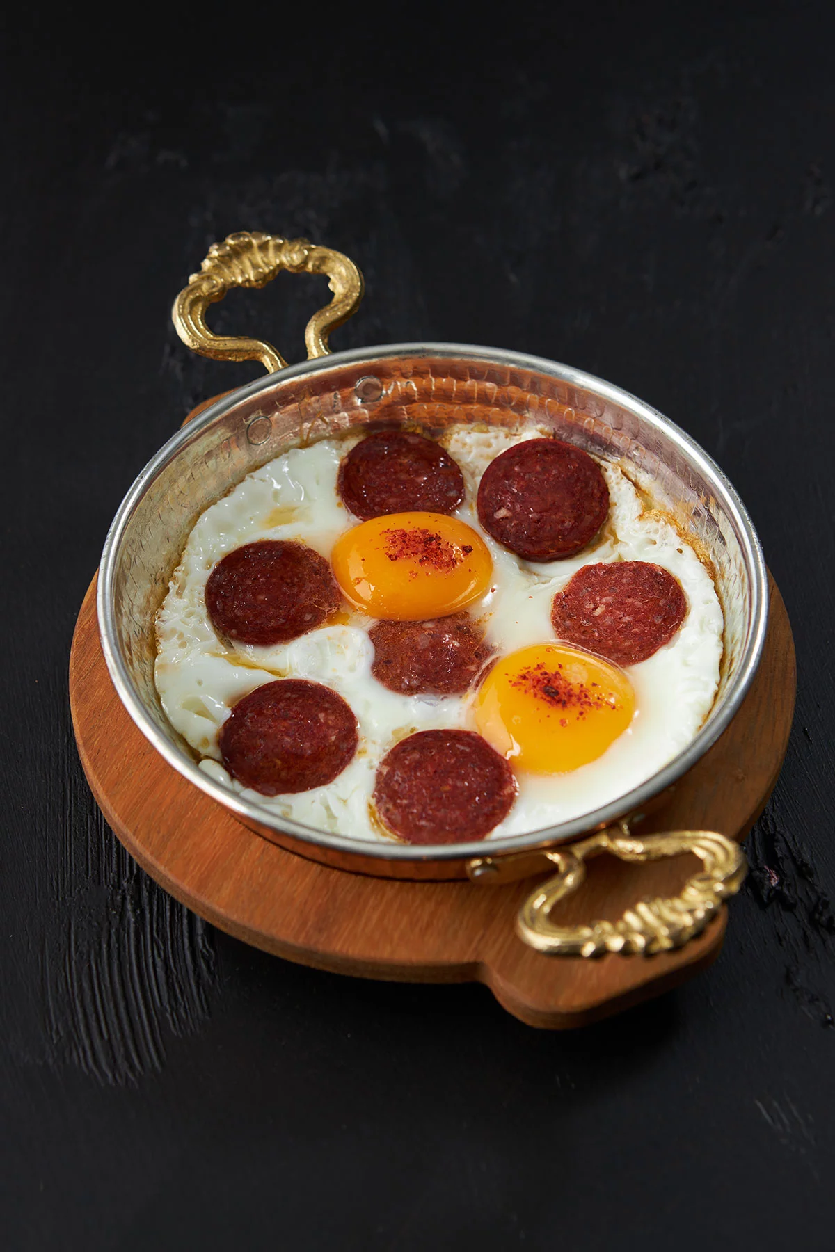SUCUKLU YUMURTA